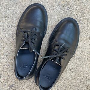 Doc Martens Smooth Oxfords Sz Womens 5